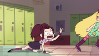 S2E38 Star Butterfly running away from Leah