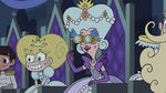 S2E40 Queen Butterfly pleased by Star's ballad