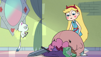 S2E30 Beanbag throwing up some of Star's stuff