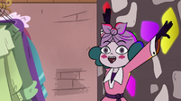 S3E28 Eclipsa presses multiple musical panels at once