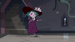 S4E3 Eclipsa comes running down the stairs