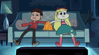 Star and Marco eating nachos