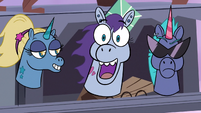 S3E21 Hornanne Pony Head getting excited