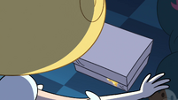 S4E10 Star Butterfly revealing a small box