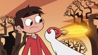 S2E31 Hekapoo shows the scissors to Marco