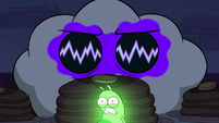 S4E21 Hypnoslumber appears behind Glowworm