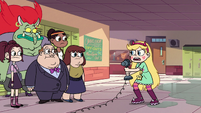 S2E38 Star Butterfly rallying the school together