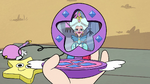 S2E6 Queen Butterfly in Star's compact mirror