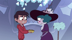 S4E13 Marco shows the bowl to Eclipsa