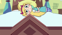 S3E8 Star Butterfly looks at the foot of her bed