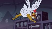 S1E8 Big Chicken aims its rear at Star