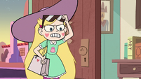 S2E40 Star Butterfly demands that Ruberiot leaves