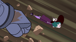 S4E32 Eclipsa Butterfly flying to the right