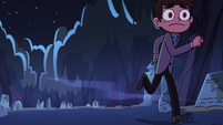 S2E27 Marco Diaz running to save Star Butterfly