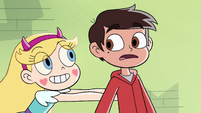 S4E11 Star pushes Marco toward the portal