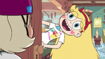 S2E39 Star Butterfly greets Jackie at the door