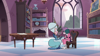 S3E28 Queen Butterfly reassuring Eclipsa