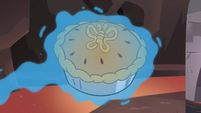 S4E2 Pie with butterfly-shaped topping