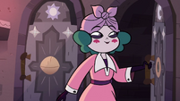 S3E28 Eclipsa opening the unlocked door