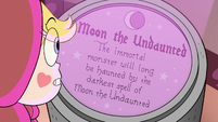 S2E23 Star Butterfly looking at Moon's pedestal