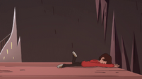 S4E2 Marco Diaz falls flat on his face