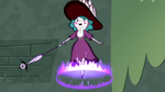 S4E32 Eclipsa sees her spell had no effect
