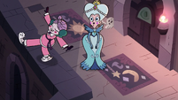 S3E28 Eclipsa dancing through the corridor