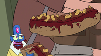 S2E5 Glossaryck makes a meatball sub for Oskar