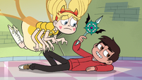 S3E23 Marco Diaz giving his wand to Star