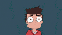 S3E19 Marco Diaz backing out of Kelly's hair