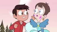 S4E1 Marco admiring Erik's contours