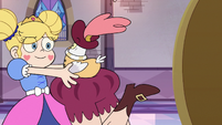 S3E10 Star Butterfly pulls Rich out of his seat