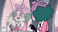 S3E28 Eclipsa 'cutest tail in all of Mewni'