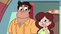 S3E32 Rafael and Angie touched by Marco's gift