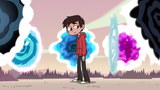 S2E31 Marco Diaz looks at the portal leading home