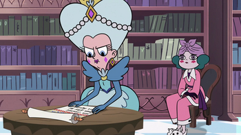 S3E28 Queen Moon examining Eclipsa's scroll