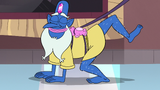 S3E11 Glossaryck lifts his leg to go to the bathroom