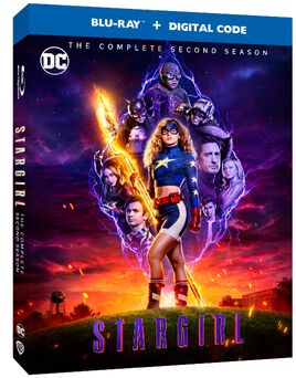DC's Stargirl S2 BD Boxart1
