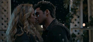 304 Camney Kiss1.gif (8.91 MB)