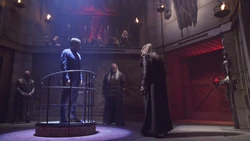 Jonathan Archer on trial by the Klingon Empire.