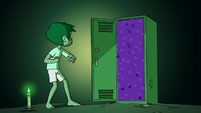 S2E4 Locker filled with mewberty hearts