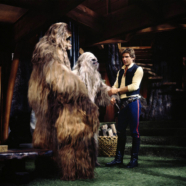 Han Solo is greeted by Malla, Lumpy and Attichitcuk.