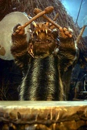 ドラムを演奏する