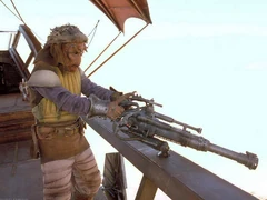 ブラスター砲を操作するヴィザム