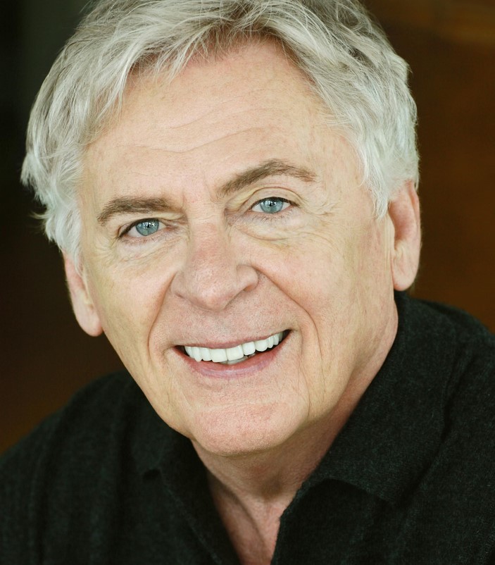 Daniel Davis appearance in Common Appearance