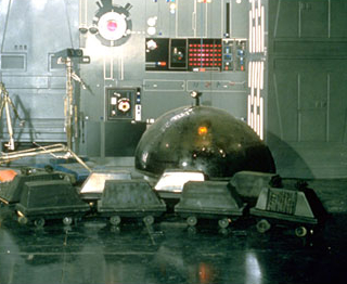 A chain of MSE-6 droids.