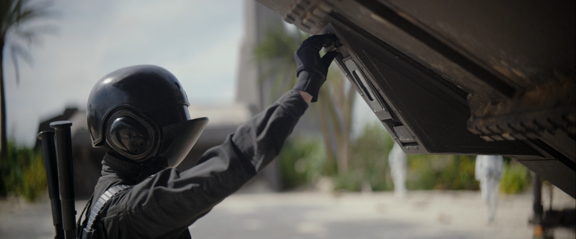 Kent Deezling wore a sealed helmet while working in dusty and windy conditions on Scarif.