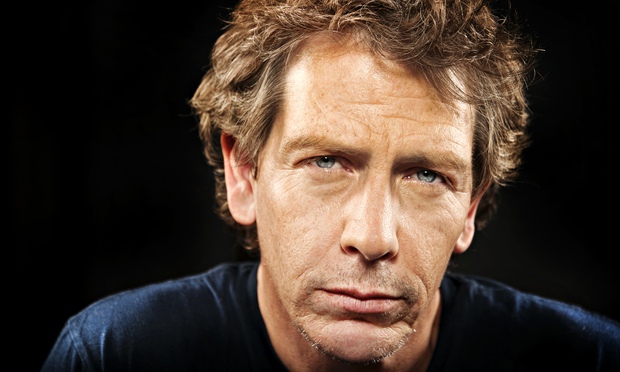 Ben Mendelsohn appearance in Common Appearance