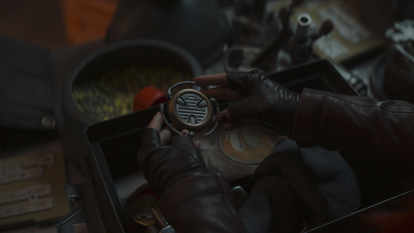Sabine's holoprojector appearance 