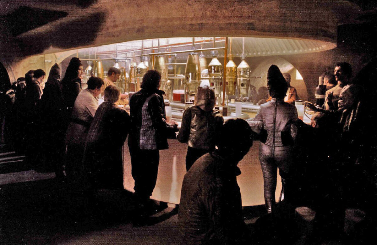 Chalmun's Spaceport Cantina | Wookieepedia | Fandom